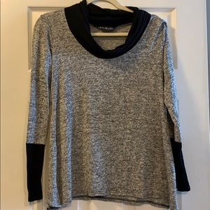 Due time maternity sweater